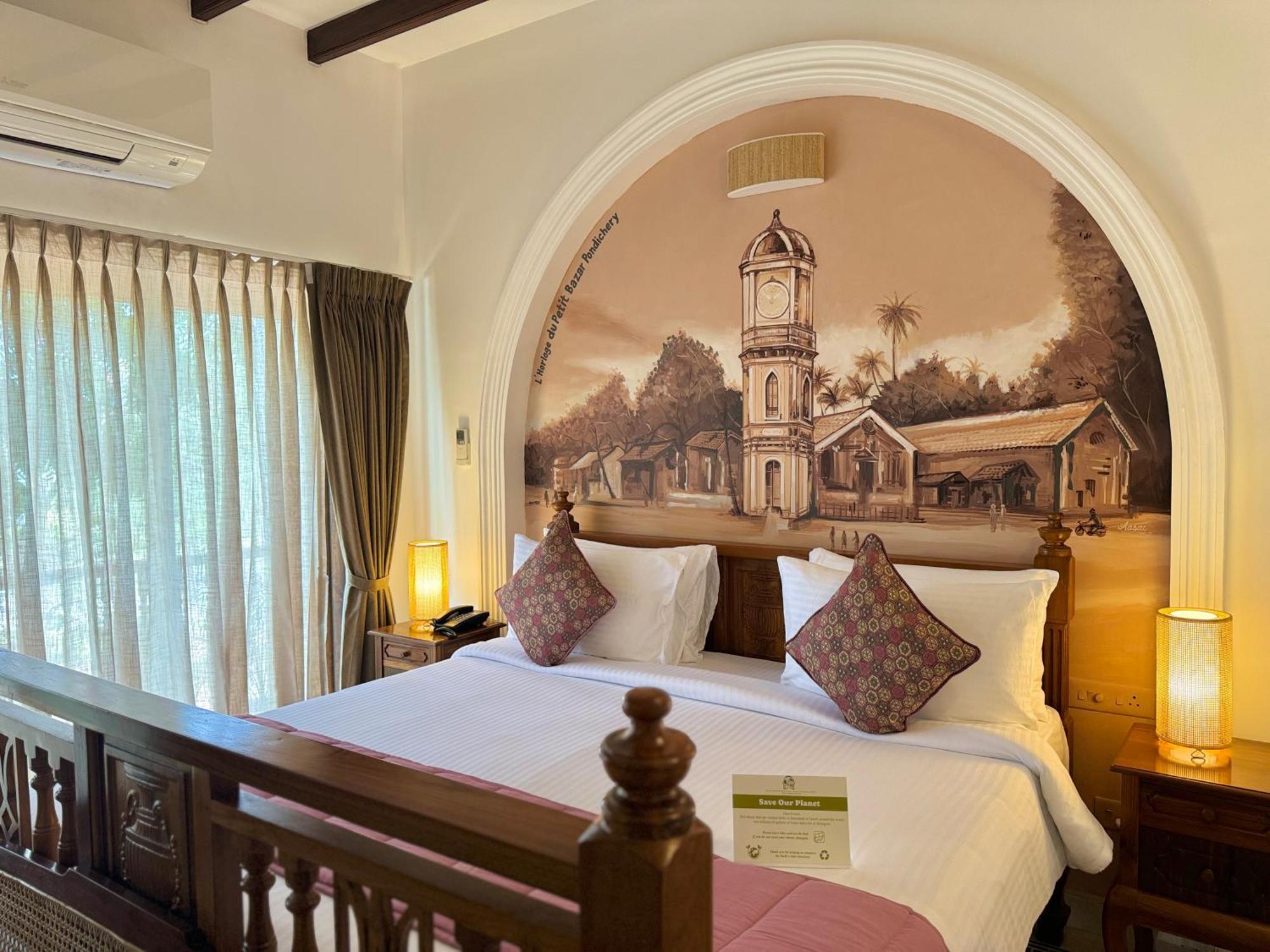 La Plage Seaview Suites Pondicherry Exterior foto